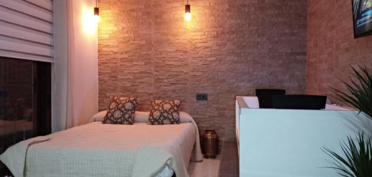 ESTUDIO Romántico SOL DE JEREZ Jerez de la Frontera Exterior foto